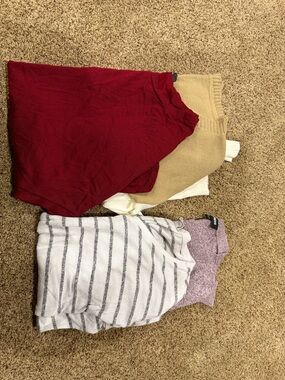 Mixed Neck Sweater Bundle in Red, Cream, Tan, Purple. Size small
